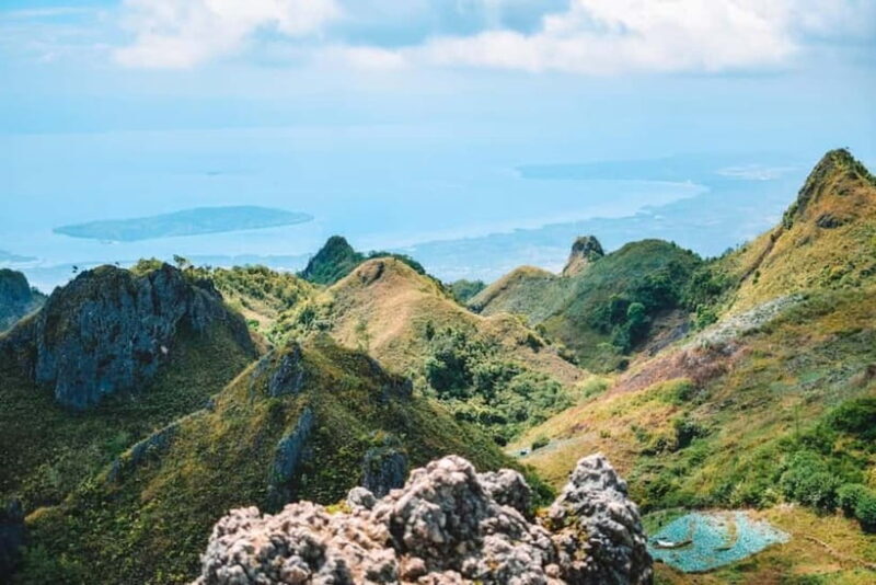 From Cebu: Osmeña Peak and Kandungaw Peak Hiking Trail - A Detailed Look at the Osmeña and Kandungaw Hiking Tour