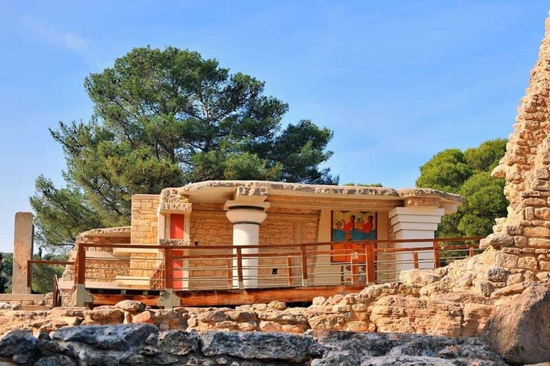 From Chania & Rethymno: Knossos Palace & Heraklion City Tour - Heraklion: The Vibrant Capital