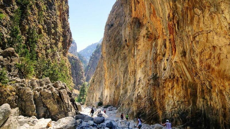 From Chania/Rethymno: Samariá Gorge Guided Hike with Pickup - Exploring the Samariá Gorge Guided Hike