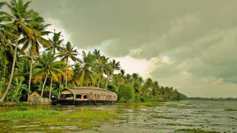 From Cochin : Alleppey Houseboat day cruise - Round trip - Frequently Asked Questions