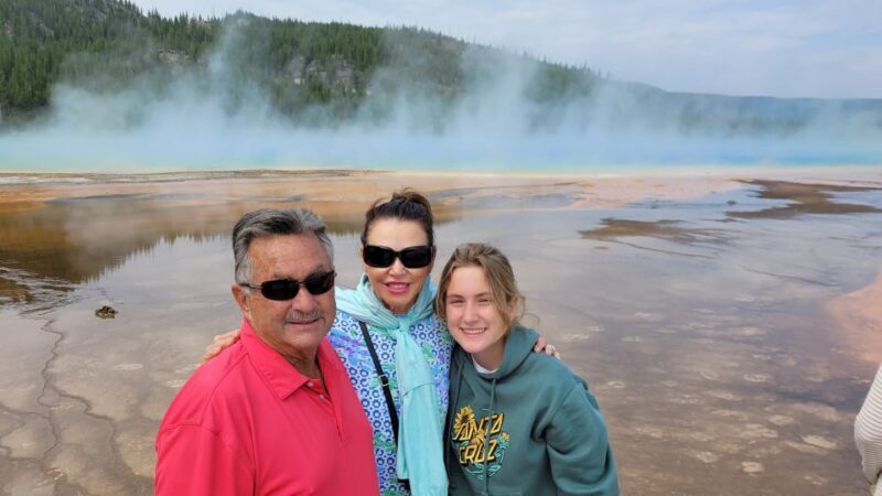 From Cody: Full-Day Yellowstone National Park Tour - A Closer Look at the Full-Day Yellowstone Tour