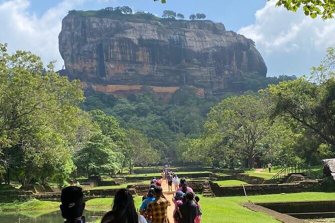 From Colombo to Sigiriya Fortress, Dambulla & Minneriya Safari - Who This Tour Is Best For