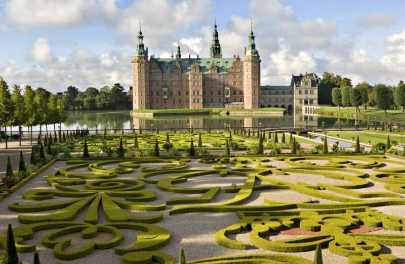 From Copenhagen: Private Frederiksborg Castle Tour - A Detailed Look at the Frederiksborg Castle Tour