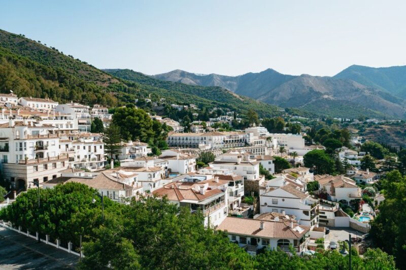 From Costa del Sol: Mijas, Marbella and Puerto Banús Tour - Key Points