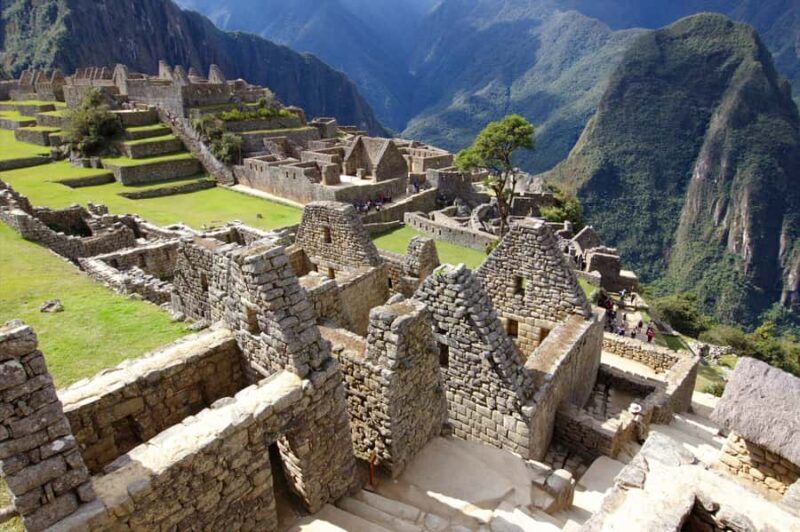 From Cusco: Machu Picchu Private Tour & Entry Ticket - What the reviews say