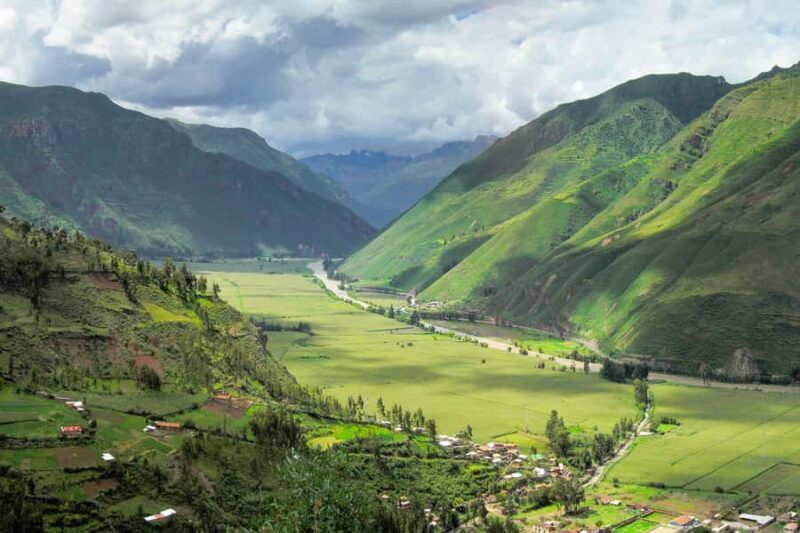 From Cusco: Sacred Valley, Moray, Maras - Salt Flats Tour - Starting Out: Hotel Pickup and Journey into the Sacred Valley