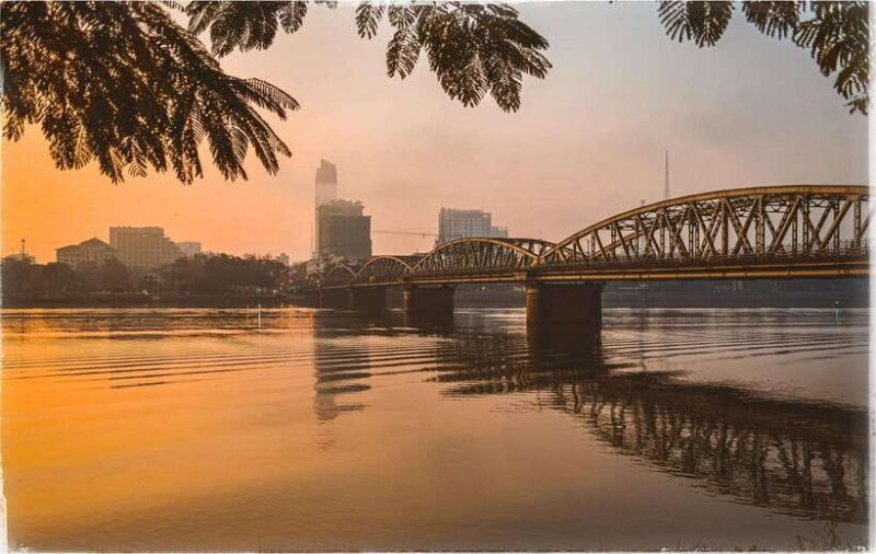 From Da Nang: Hue Imperial City and Khai Dinh Tomb Day Trip - Key Points