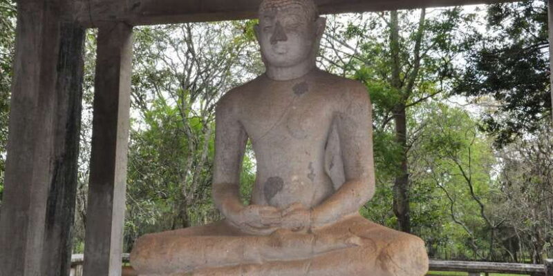 From Dambulla: Sacred City of Anuradhapura Private Day Tour - Key Points