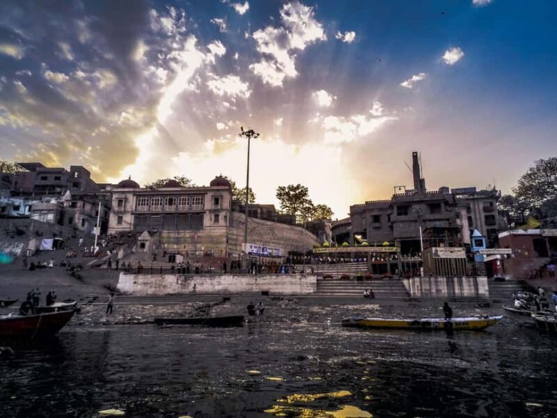 From Delhi: 2-Day Varanasi Tour with Hotel Stay & Breakfast - Key Points