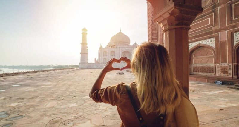 From Delhi/Agra: Taj Mahal Tour with Rental Saree Experience - What Travelers Say