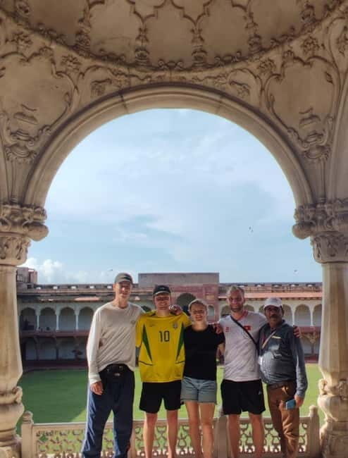 From Delhi: By Express Train, Taj Mahal & Agra Fort Trip. - Key Points