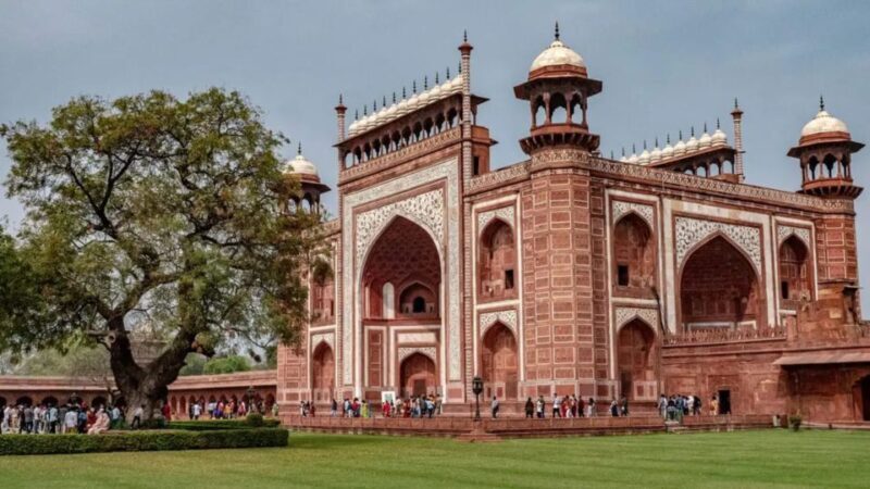 From Delhi: Exclusive Taj Mahal Sunrise, and Agra Fort Tour - Authentic Encounters and Traveler Insights