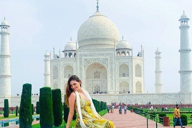 From Delhi :- Full Day Taj Mahal And Agra Fort Tour With 5* Lunch - The Breakfast at a 5-Star Hotel: A Fine Start