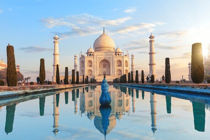 From Delhi: Full Day TajMahal & Agra Fort with 5 Star Lunch - The Detailed Experience: What to Expect on This Tour
