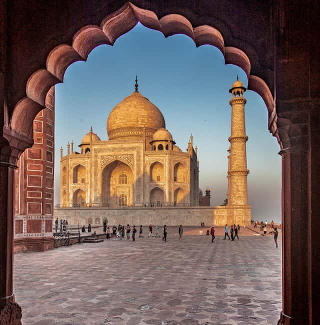 From Delhi: Overnight Agra City-Highlights Tour - The Itinerary Breakdown: What You Can Expect