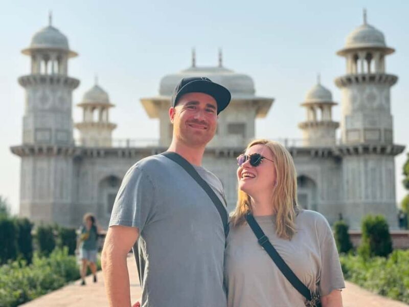 From Delhi: Overnight Agra/Taj Mahal Tour & Fatehpur Sikri - Day 2: Sunrise at the Taj Mahal and a Journey into Mughal History