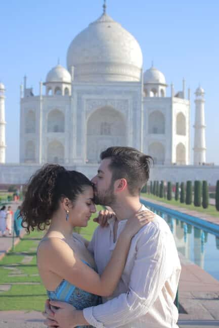 From Delhi: Overnight Agra Tour With Fatehpur Sikari By Car - Frequently Asked Questions