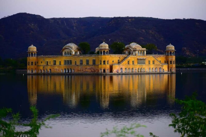 From Delhi: Private Jaipur 2-Day Tour with Accommodation - Key Points