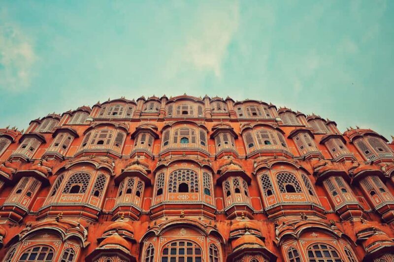 From Delhi: Private Jaipur 2-Day Tour with Accommodation - Exploring Jaipur in Two Days: A Comprehensive Review