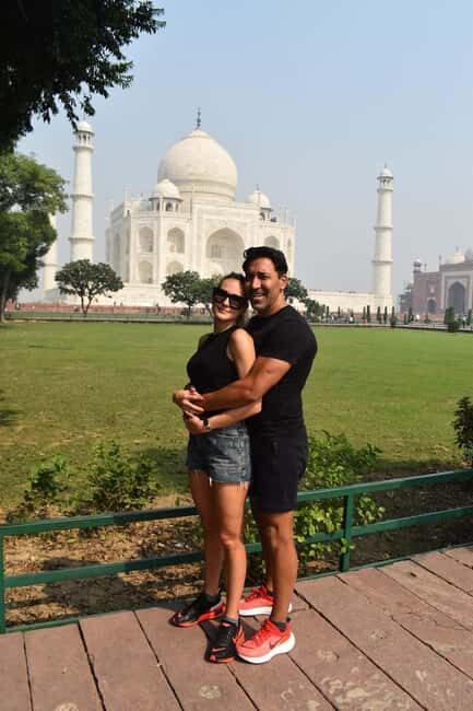 From Delhi: Private Taj Mahal & Agra Day Tour with Transfers - Key Points