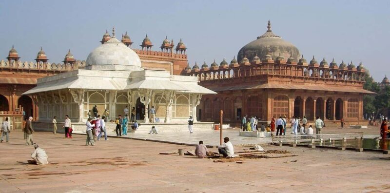 From Delhi: Private Taj Mahal & Agra Day Tour with Transfers - Who Should Consider This Tour?