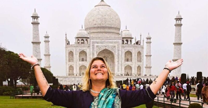 From Delhi: Private Taj Mahal, Agra Fort & Baby Taj Day Tour - A Balanced Look at the Experience