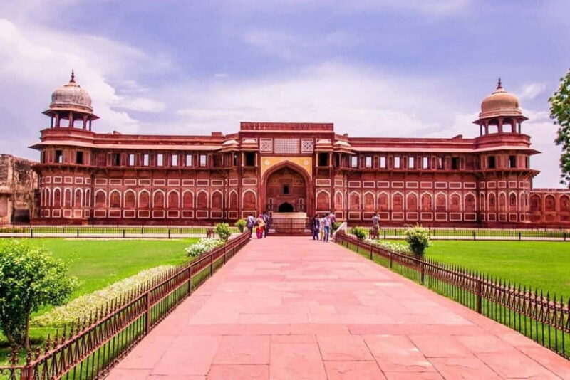 From Delhi: Taj Mahal & Agra Day Trip with Fatehpur Sikri - Who Should Consider This Tour?