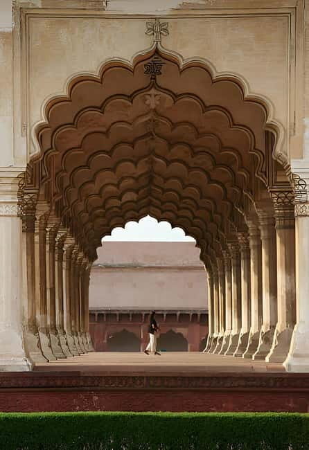 From Delhi: Taj Mahal, Agra Fort & Fatehpur Sikri Day Trip - Fatehpur Sikri: The Abandoned Mughal City