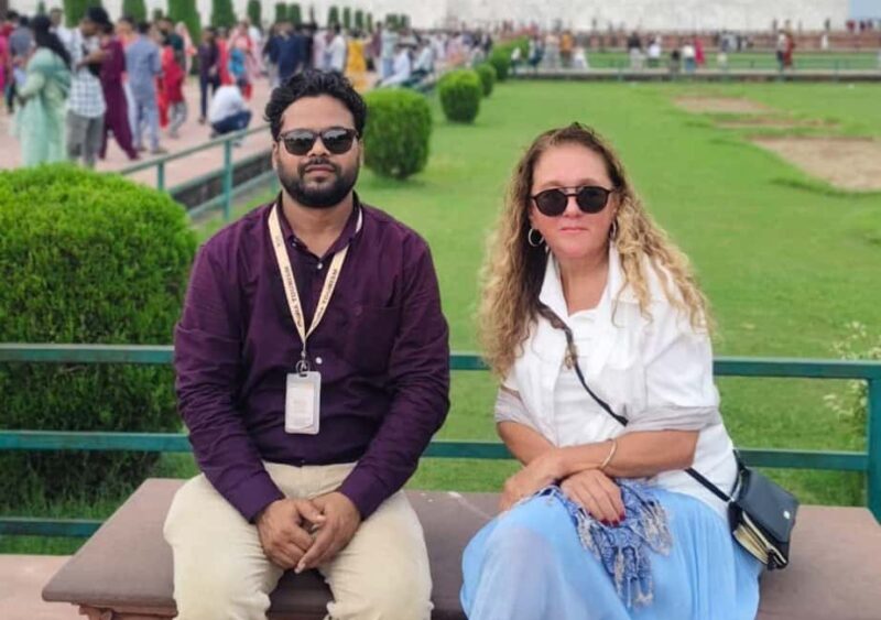 From Delhi Taj Mahal & Agra Full Day Round Trip - Key Points