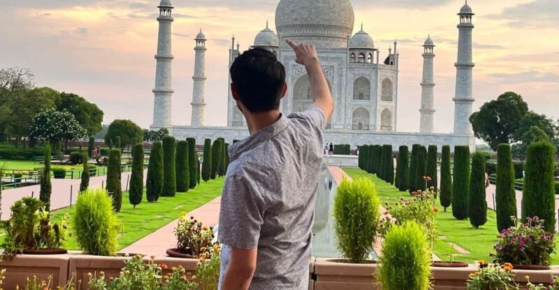 From Delhi : Taj Mahal & Agra Private Day Tour by Car - Exploring the Taj Mahal at Sunrise