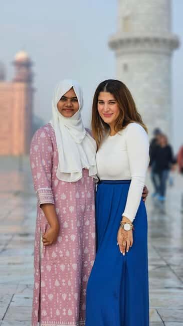 From Delhi: Taj Mahal Sunrise,& Baby Taj Agra Fort Day Tour - Transport and Comfort