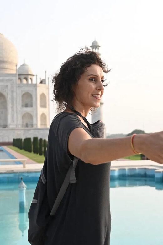 From Delhi: Taj Mahal Sunrise & Fatehpur Sikri Tour - An In-Depth Look at the Taj Mahal Sunrise & Fatehpur Sikri Tour