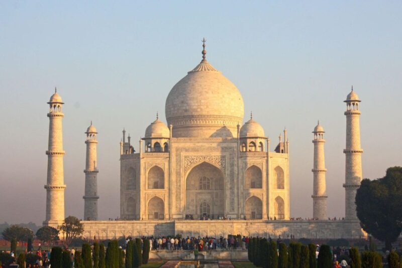 From Delhi : Taj Mahal Tour By Luxury Car with 5 Star Lunch - Key Points
