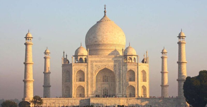 From Delhi : Taj Mahal Tour By Luxury Car with 5 Star Lunch - A Word of Caution