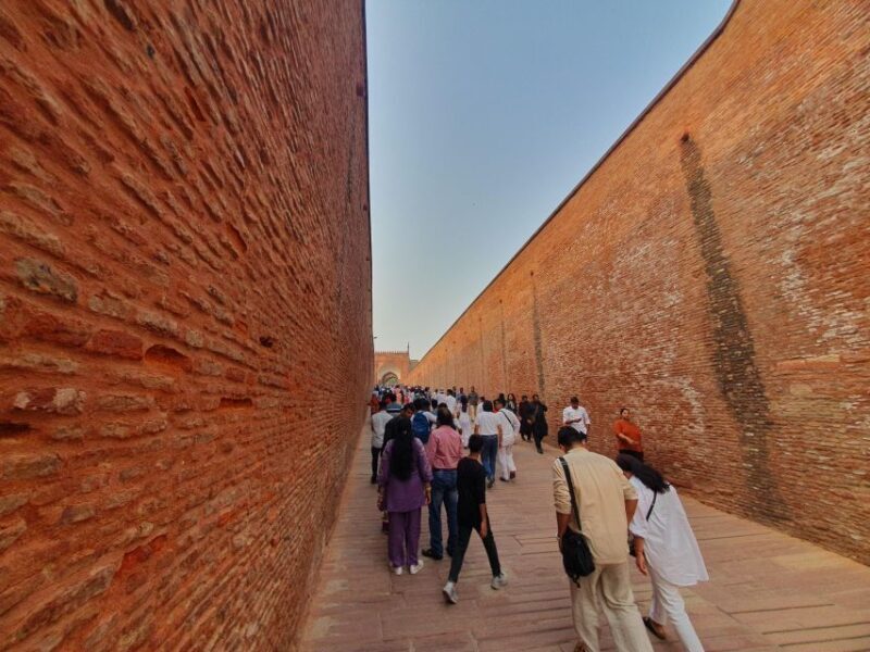 From Delhi: Taj Mahal Tour with Professional Photographer - FAQs