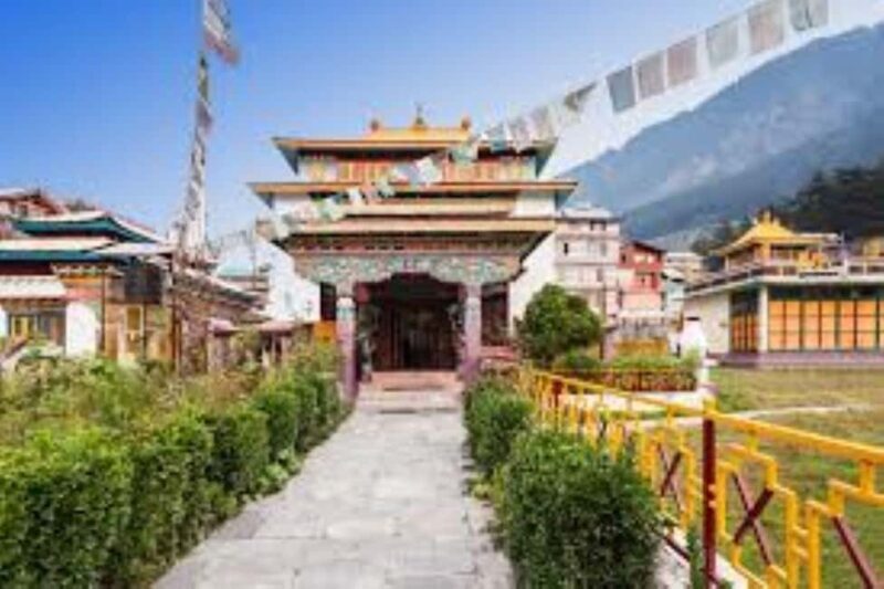 From Dharamshala: 2 Day Taj Mahal & Delhi Tour with Flights - A Closer Look at This Unique Dharamshala Experience