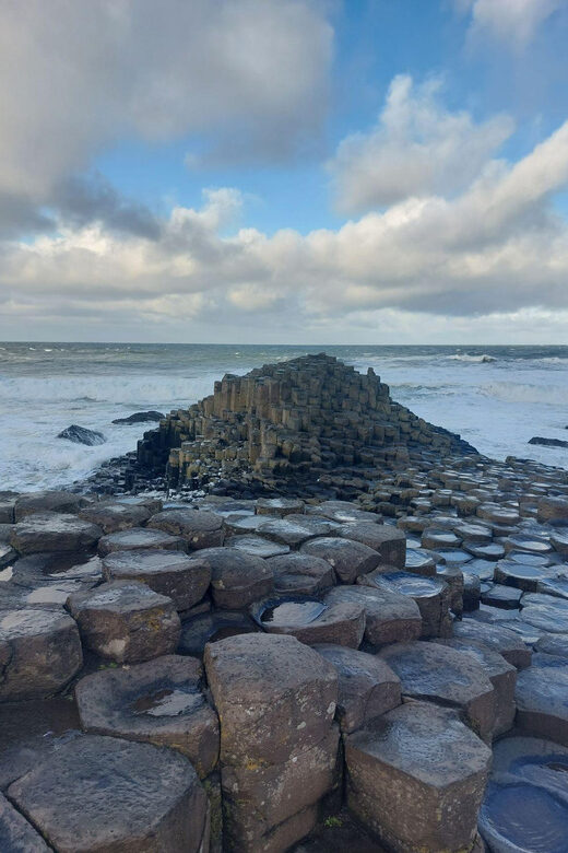 From Dublin: Giants Causeway Private Tour - Key Points
