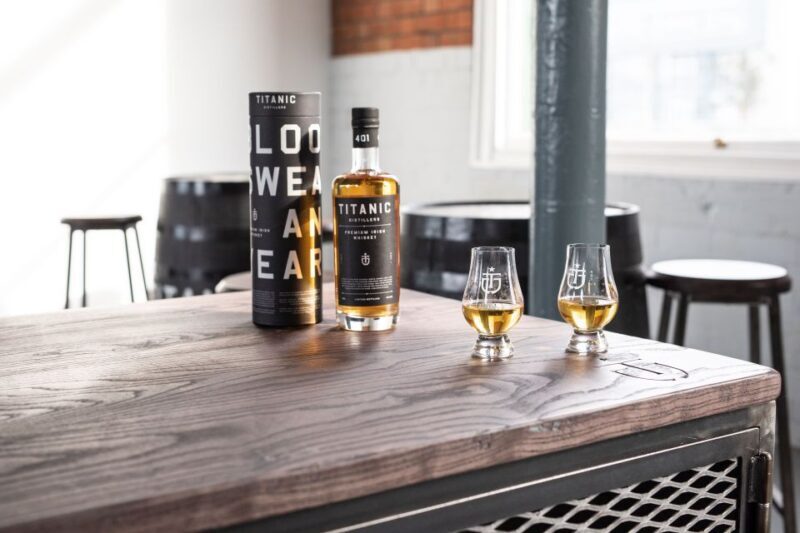 From Dublin: Giant's Causeway Tour and Whiskey Tasting - Key Points