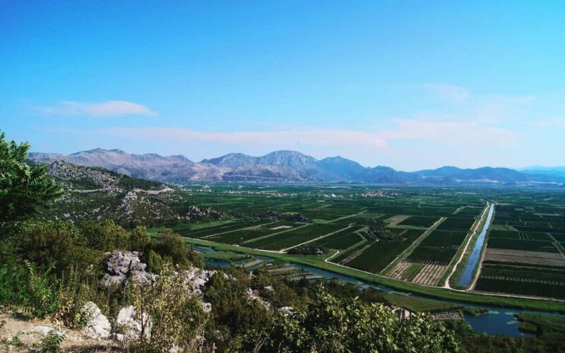 From Dubrovnik: Private Day Trip Mostar and Kravica falls - Discovering Mostar’s Iconic Bridge and Old Town