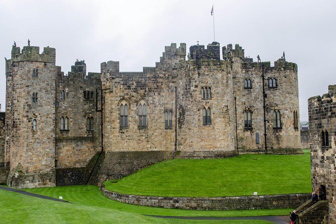 From Edinburgh: 1-day Outlander Tour - attractions included - Practical Considerations