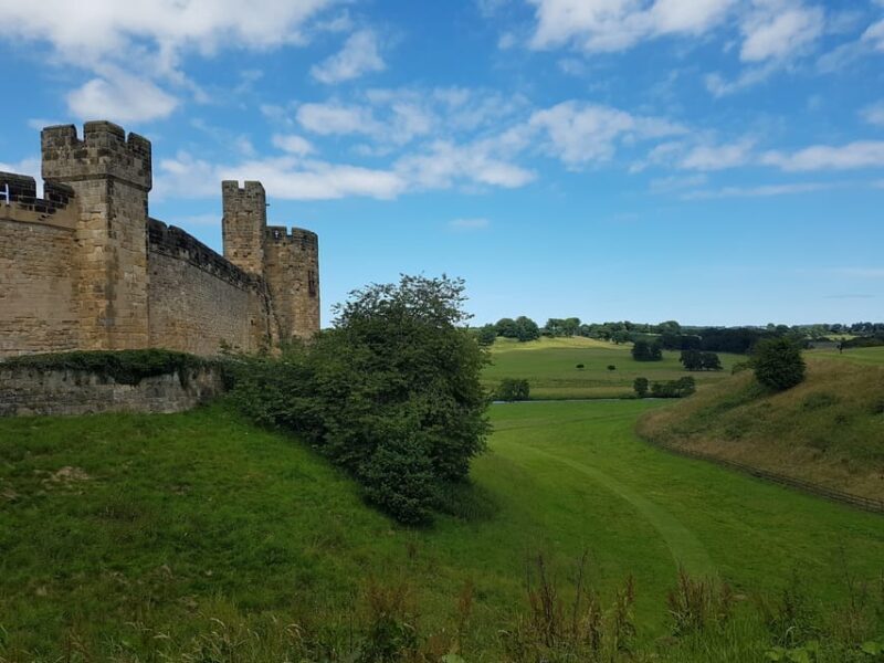 From Edinburgh: Holy Island, Alnwick Castle & Northumbria - FAQ