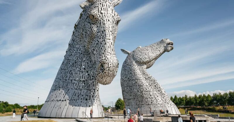From Edinburgh: Loch Lomond, Stirling Castle & Kelpies Tour - A Balance of Sights and Stories