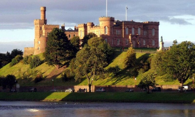 From Edinburgh: Loch Ness & Inverness Tour in Spanish - From Edinburgh: Loch Ness & Inverness Tour in Spanish – A Thorough Guide