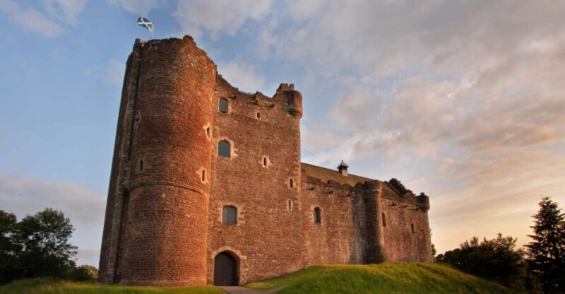 From Edinburgh: Outlander Adventure Day Tour with Entry - From Edinburgh: Outlander Adventure Day Tour with Entry