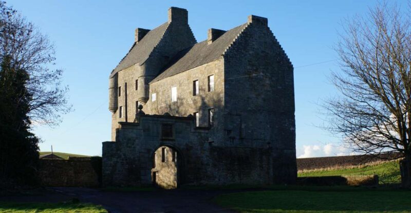 From Edinburgh: Outlander, Palaces, and Jacobites Day Trip - The Sum Up: Who Will Love This Tour?