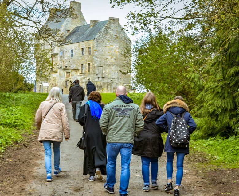 From Edinburgh: The Outlander Experience Guided Tour - Returning to Edinburgh