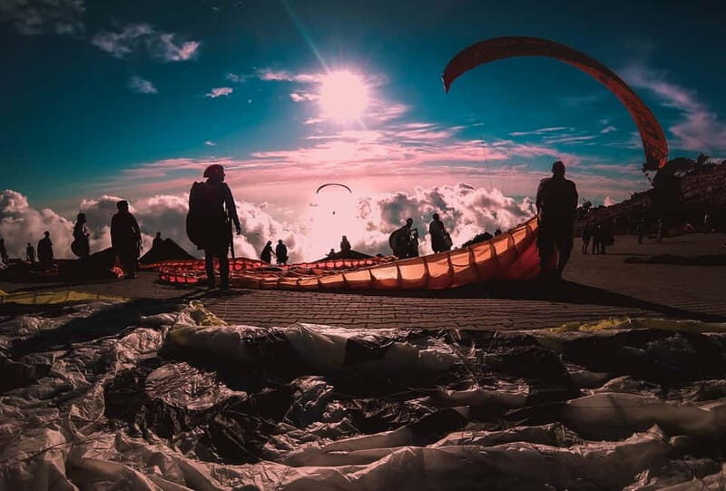 From Fethiye: Tandem Paragliding in Ölüdeniz - An In-Depth Look at the Paragliding Experience in Ölüdeniz