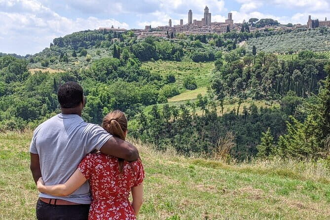From Florence: Exclusive Tuk Tuk & Wine Experience in Tuscany - Key Points
