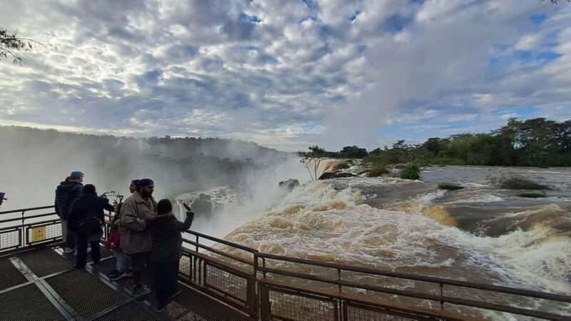 From Foz do Iguaçu: Iguazú Falls Boat Ride Argentina - FAQs