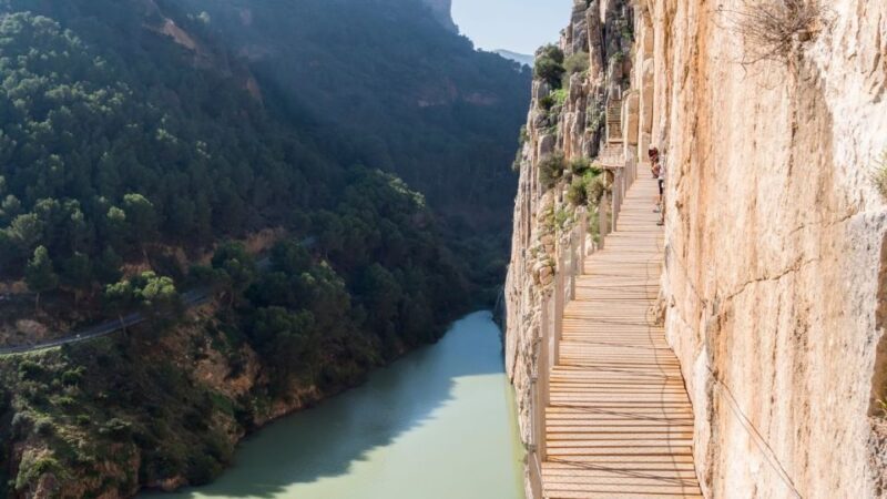 From Fuengirola: Caminito del Rey Guided Day Trip - From Fuengirola: Caminito del Rey Guided Day Trip